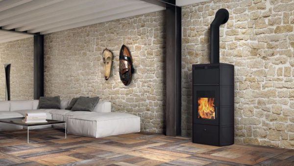 tl fl04 600x338 - Piecyk na drewno z płaszczem wodnym Flamma 14 kW Ceramika
