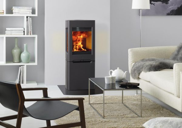 F 165 BP int 1 600x424 - Żeliwny piecyk na drewno 5kW Jøtul F 165