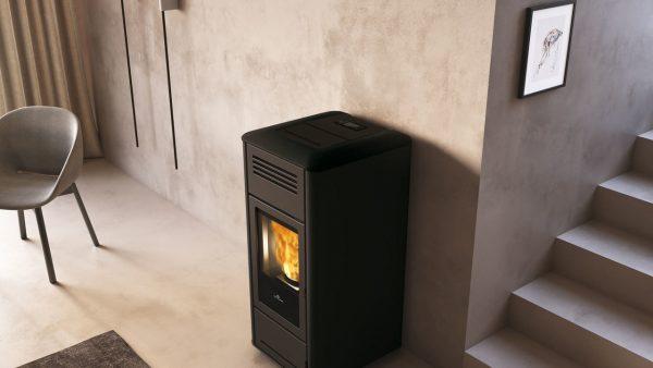 MILLA H PARTICOLARE nero 600x338 - Piecyk z płaszczem wodnym na pellet  15 kW  Milla H 15 UP