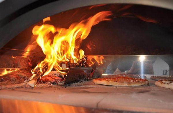 pizza forni 3 600x392 - Piec Hybrydowy do pizzy Alfa Forni MODERNO 5 na gaz i drewno czerwony antyczny