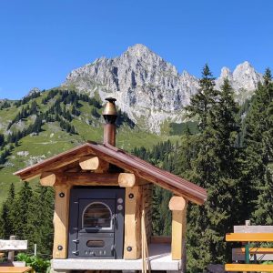 master montagna 300x300 - Piec opalany drewnem Clementi SMART 45x100 do zabudowy